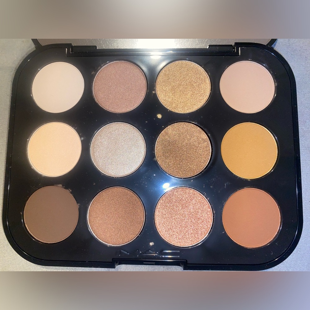 MAC Connect In Colour Eyeshadow Palette - Unfiltered Nudes x 12 $112